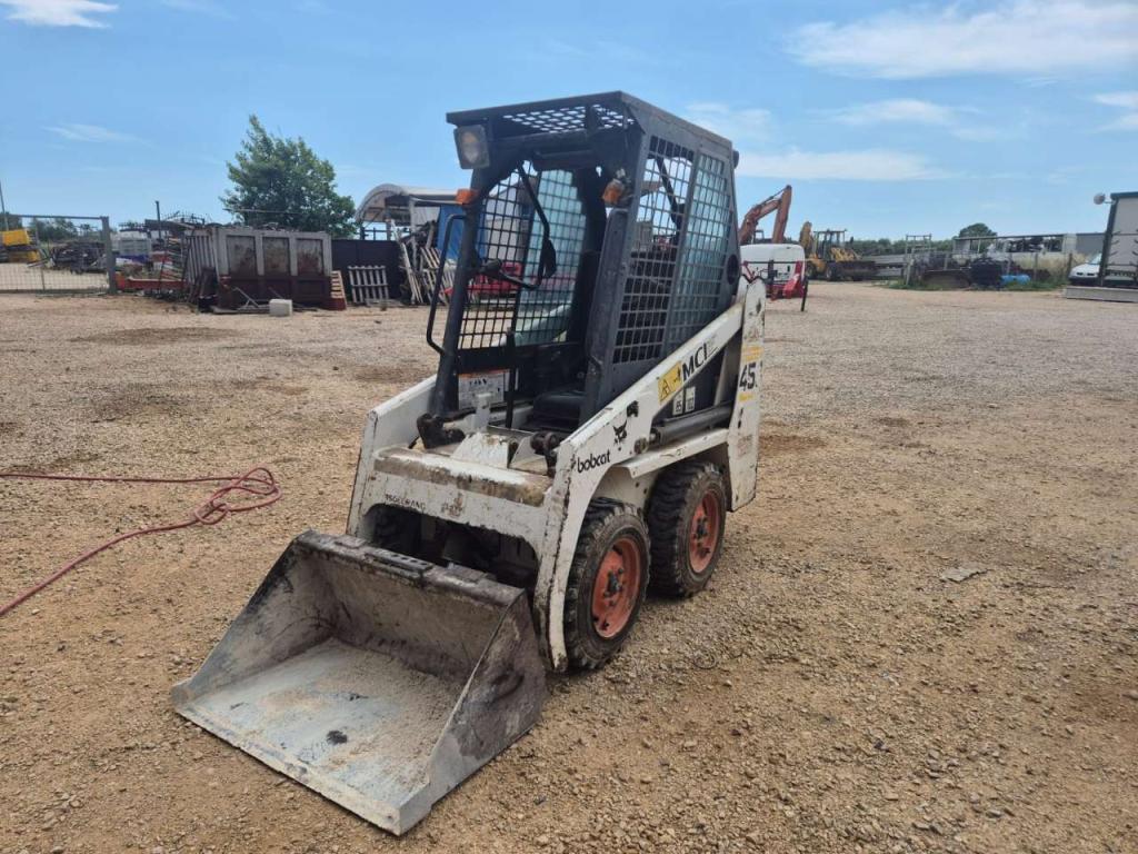 Bobcat 543 Photo 2