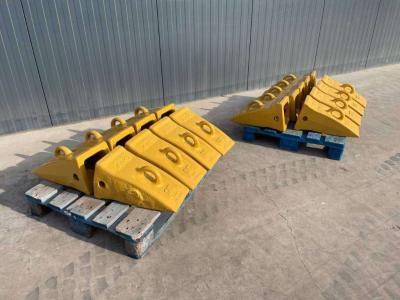 Caterpillar 365 / 374 / 385 / 390 Tips sold by Smitma B.V.