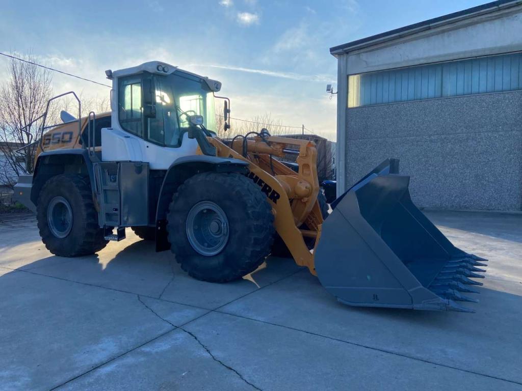Liebherr L 550 Photo 6