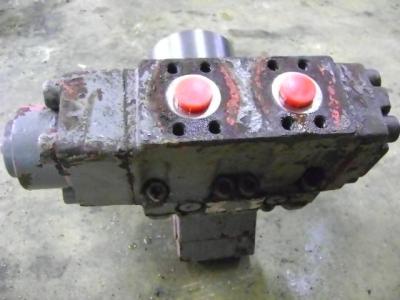Track motor for O&K (Orenstein & Koppel) RH 6 PMS sold by PRV Ricambi Srl