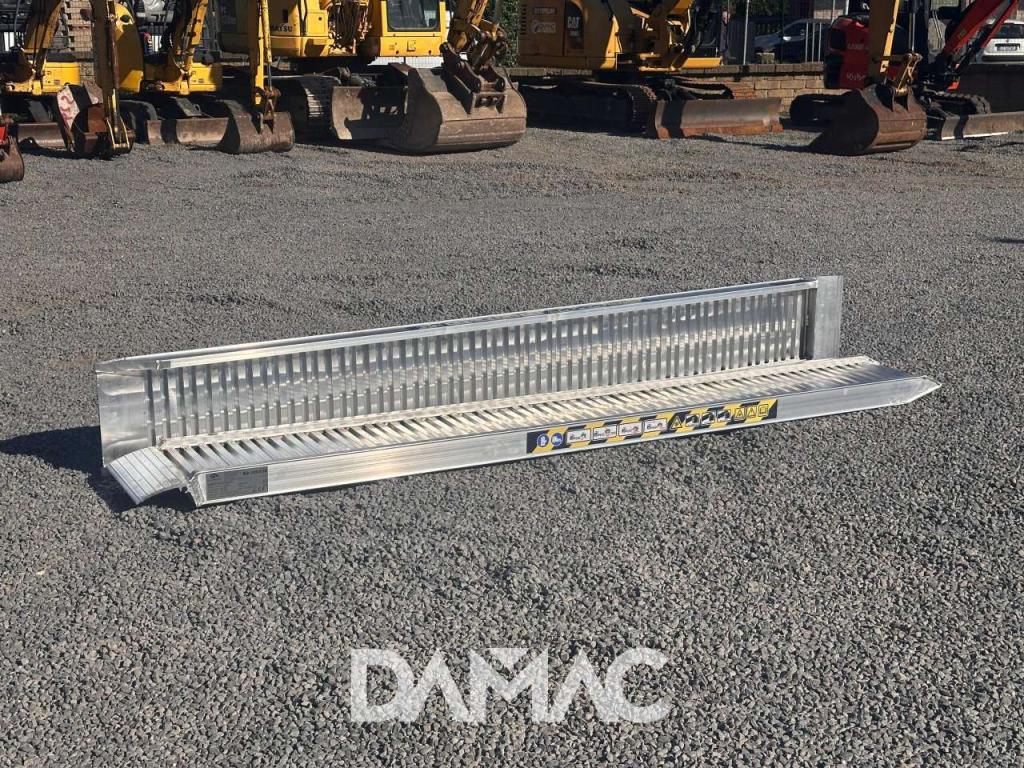 Damac 115x30 Photo 2