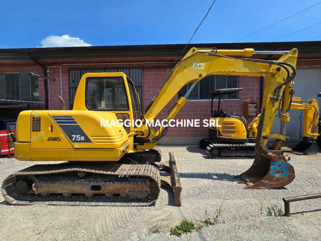 Komatsu PC 75 R Photo 1