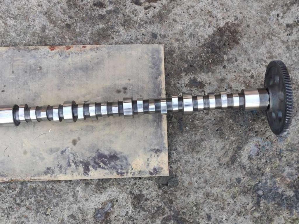 Camshaft for Caterpillar 3408 Photo 1