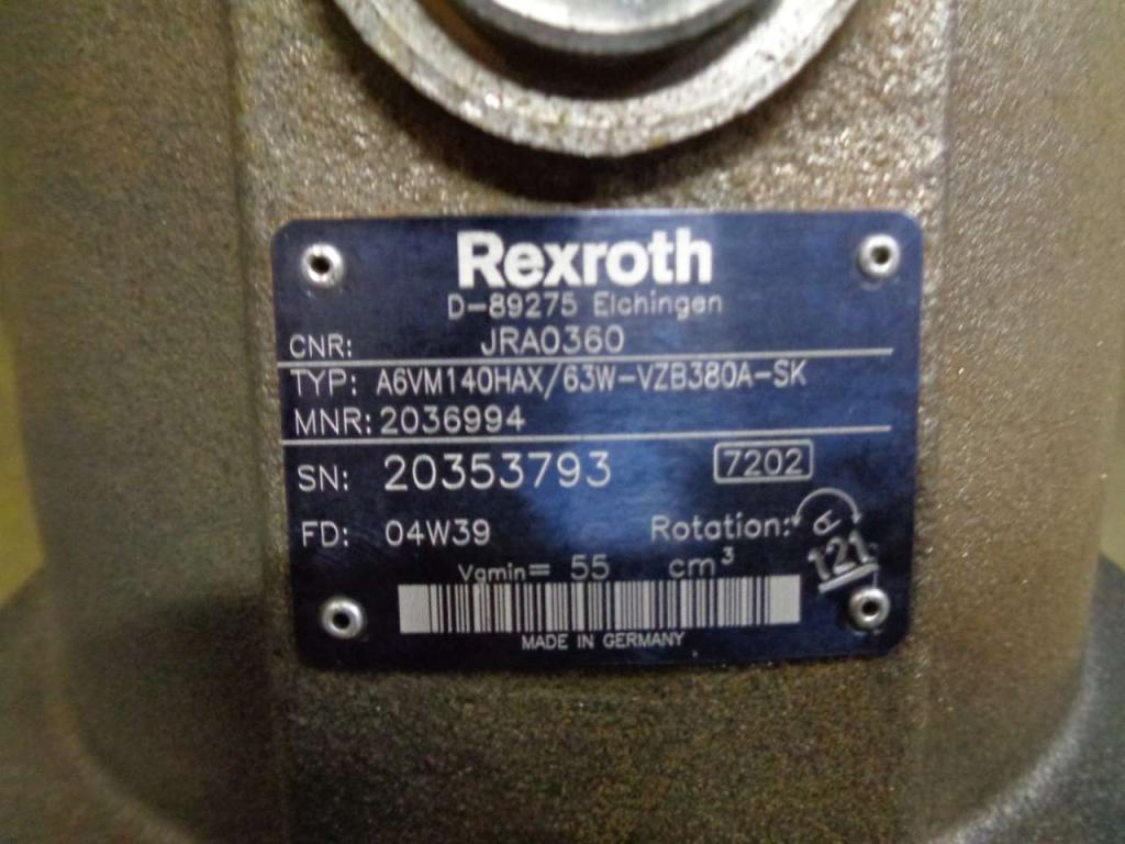 Track motor for JCB JS 200 W Photo 3