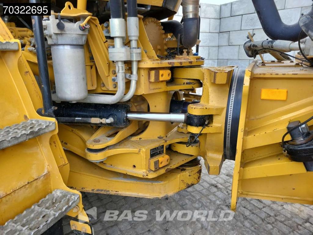 Caterpillar 745 -04A Tail gate Photo 24