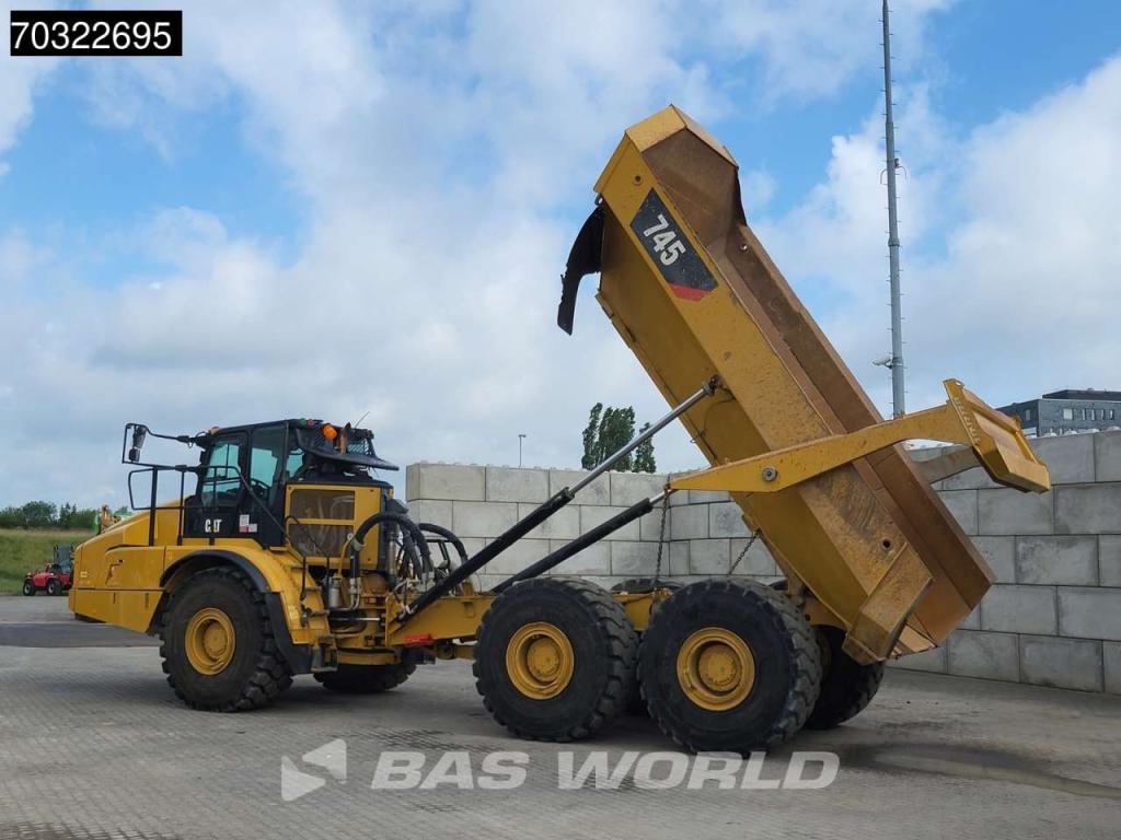 Caterpillar 745 -04A Tail gate Photo 3
