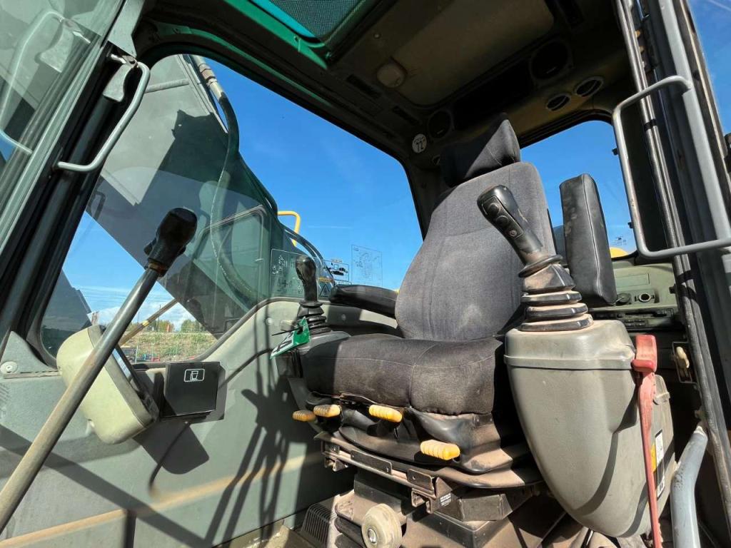 Volvo EC 210 Photo 12