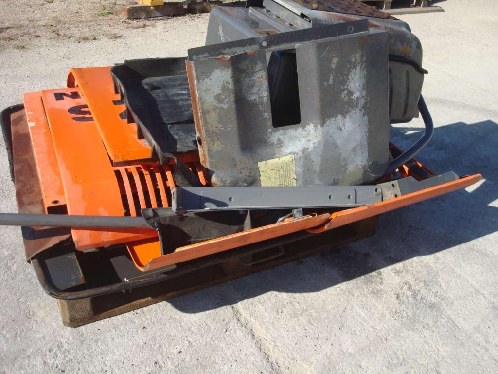 Hood and body panel for ZAXIS 210-3 Photo 2