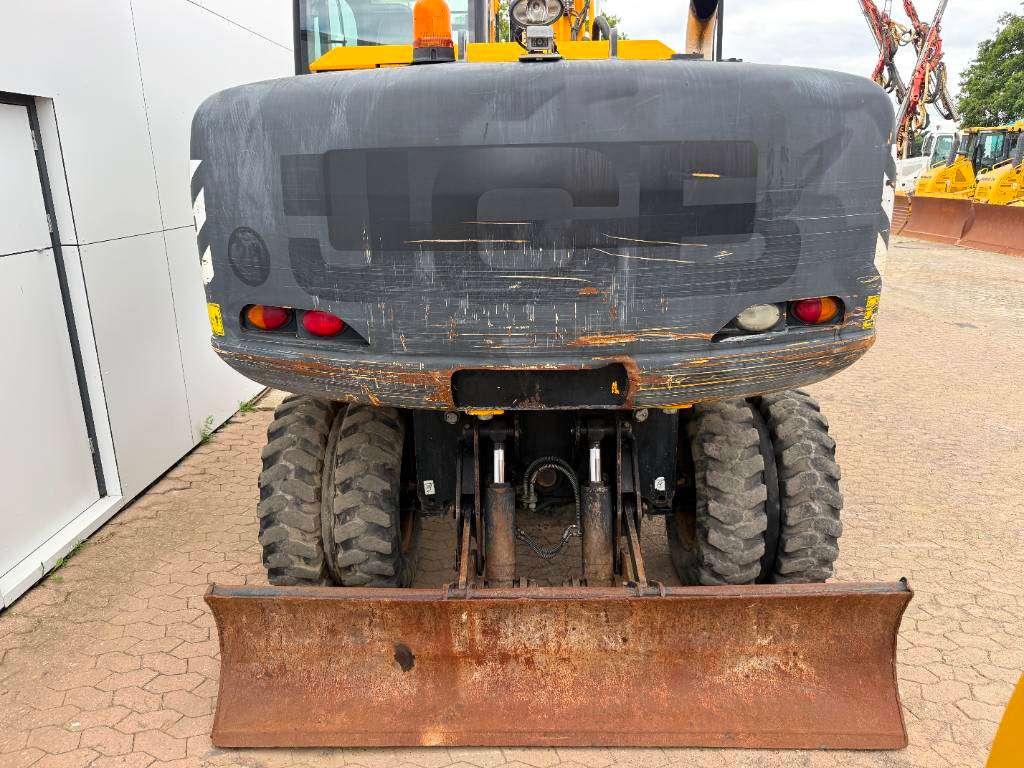 JCB JS145W - Hammer Lines / Blade Photo 21