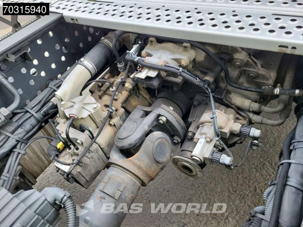 Mercedes-Benz Actros 1843 4X2 ClassicSpace Retarder Photo 13