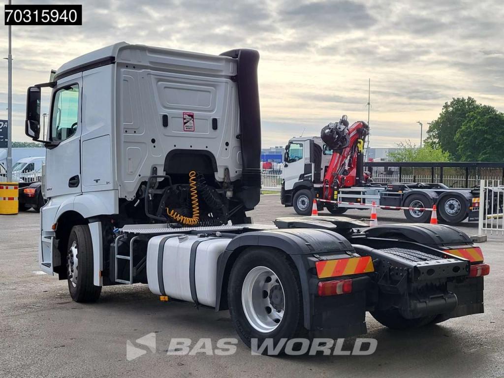Mercedes-Benz Actros 1843 4X2 ClassicSpace Retarder Photo 2