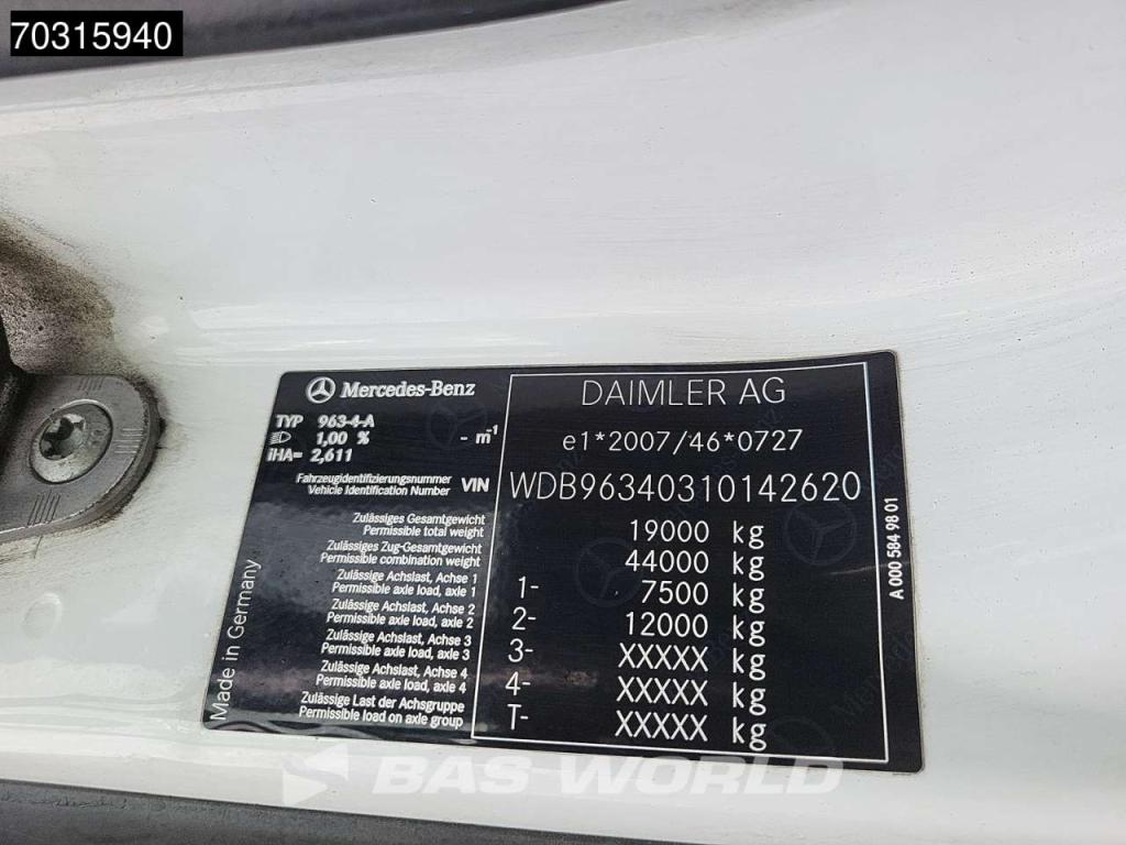 Mercedes-Benz Actros 1843 4X2 ClassicSpace Retarder Photo 28