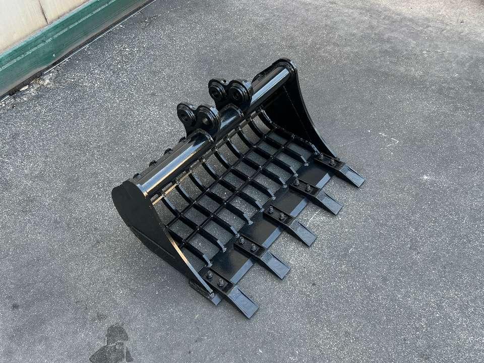 Skeleton bucket Photo 2
