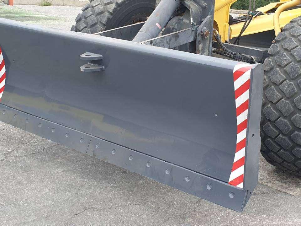 New Holland F.156.6/A Photo 4