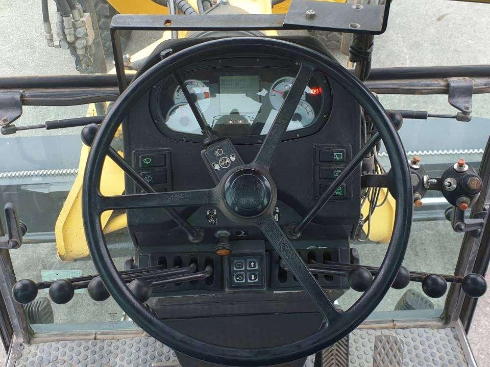 New Holland F.156.6/A Photo 9