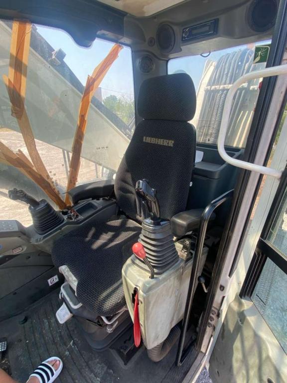 Liebherr LH 35 Photo 6