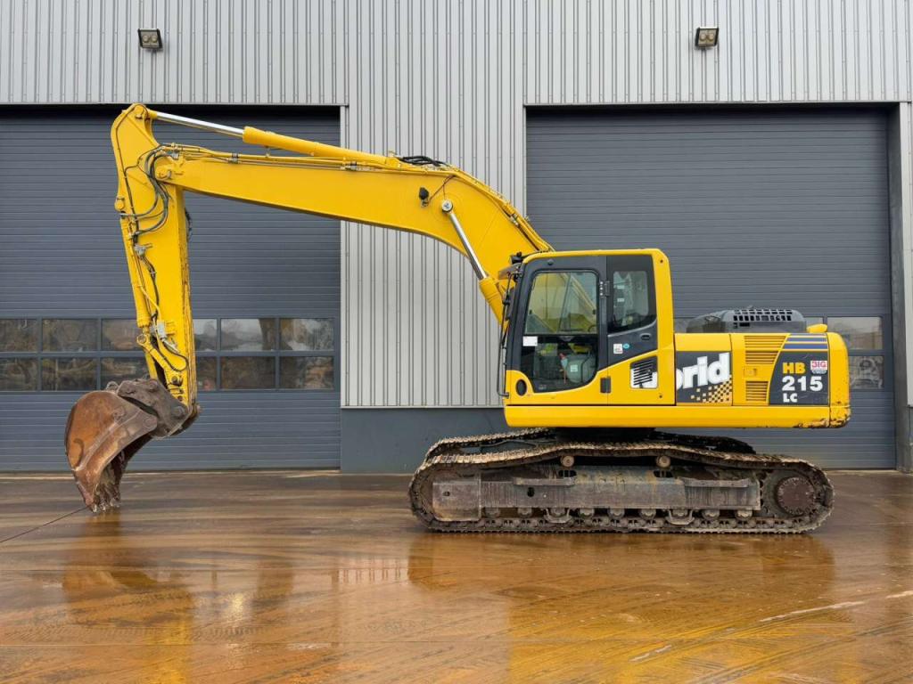 Komatsu HB215LC-1 HB Photo 1