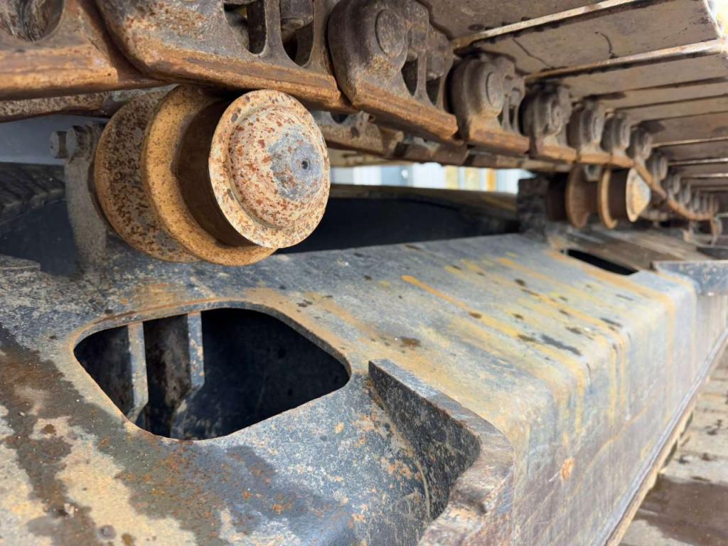 Komatsu HB215LC-1 HB Photo 20