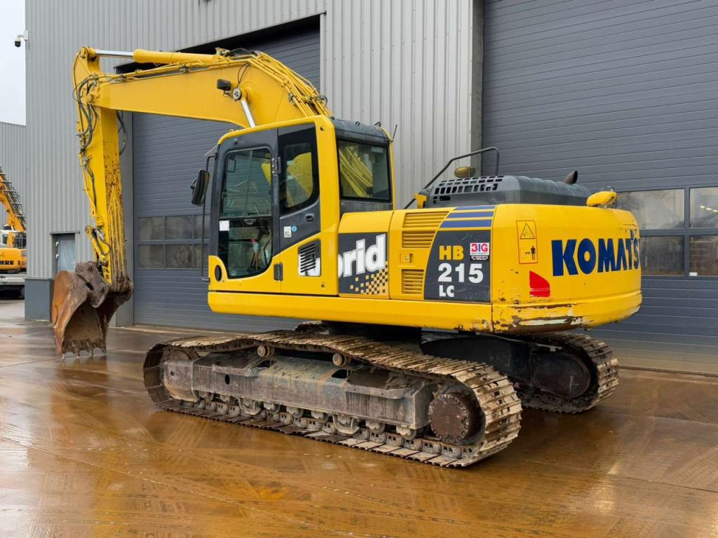 Komatsu HB215LC-1 HB Photo 3