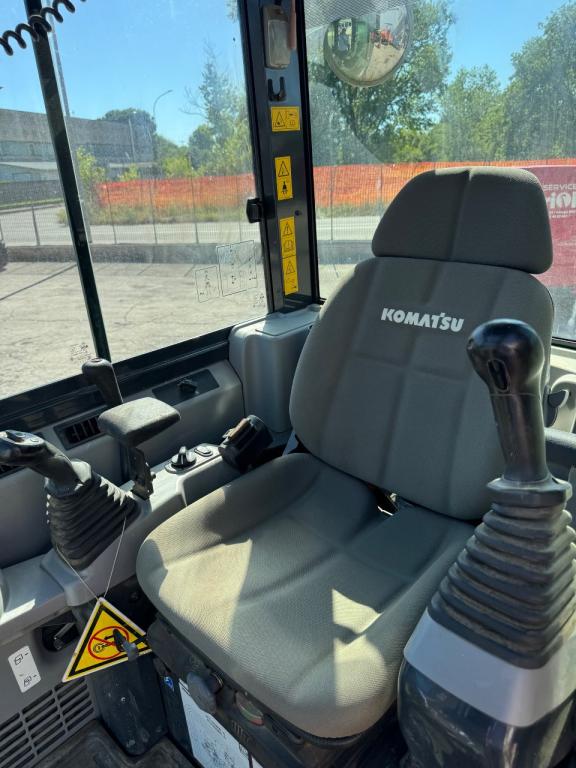 Komatsu PC35 MR-5 Photo 12