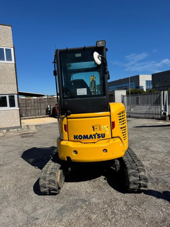 Komatsu PC35 MR-5 Photo 9