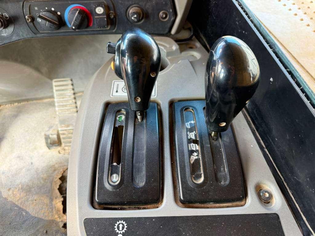 Caterpillar 775F - German Machine / Auto Greasing Photo 11