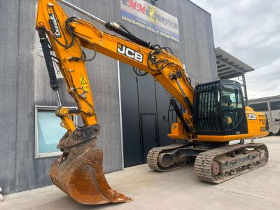 JCB JS220NLC Photo 1