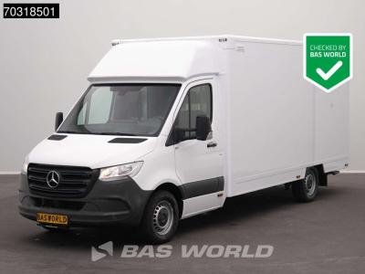 Mercedes-Benz Sprinter 315 CDI Automaat 150PK Bakwagen Airco Camera MBUX CarPlay Euro6 Meubelbak Koffer Verkoopwa sold by BAS World B.V.