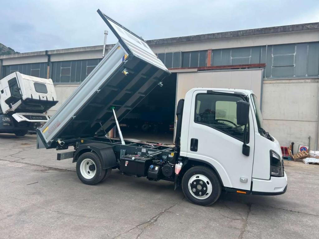 Isuzu M27 NEW GENERATION Photo 11