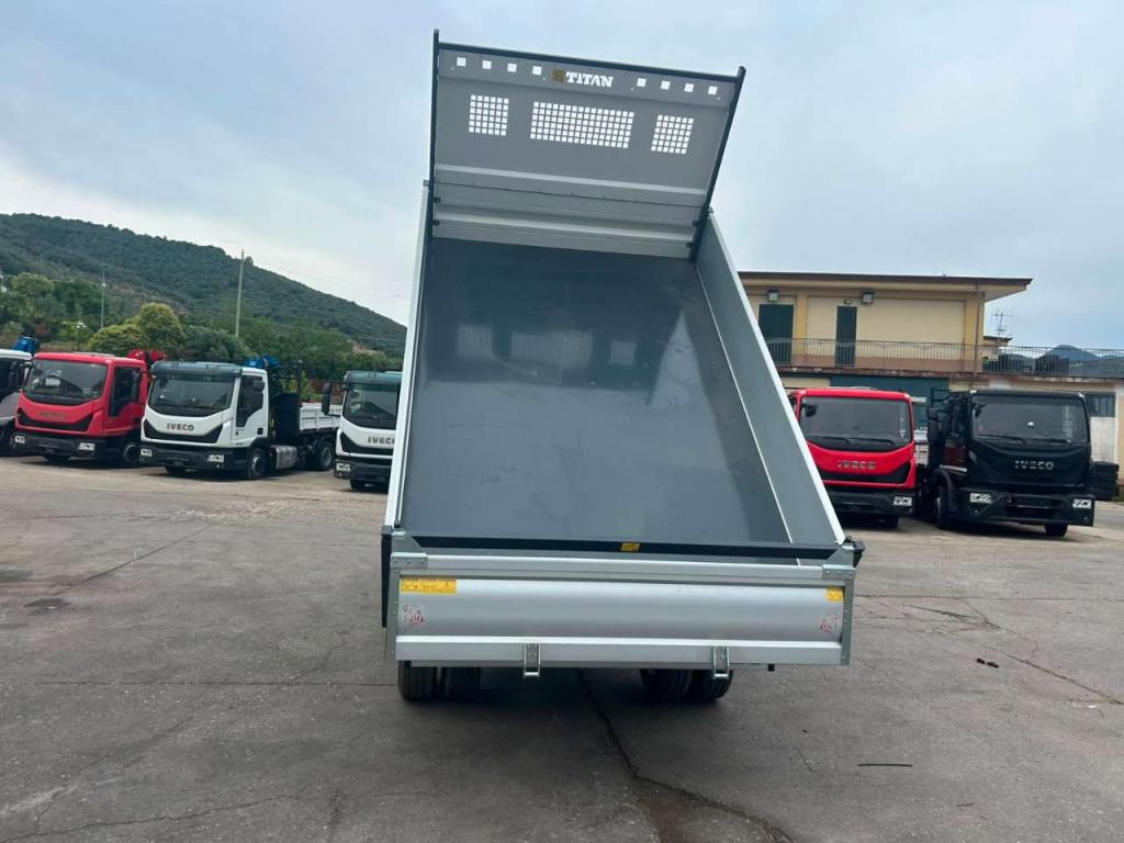 Isuzu M27 NEW GENERATION Photo 21