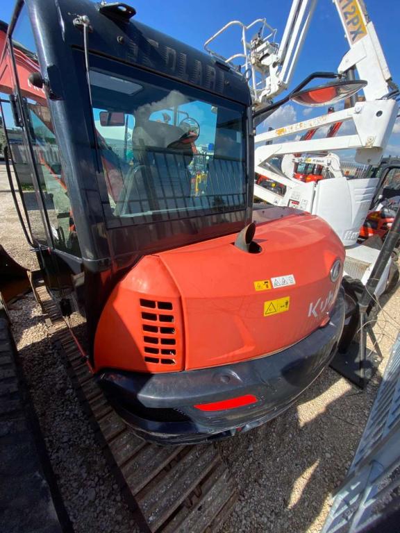 Kubota KX080-4A Photo 12