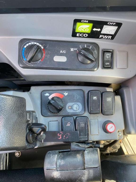 Kubota KX080-4A Photo 4