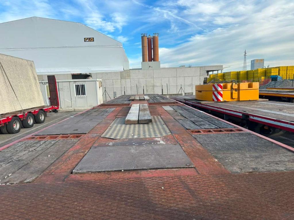 Cometto Flatbed semi-trailer Photo 8