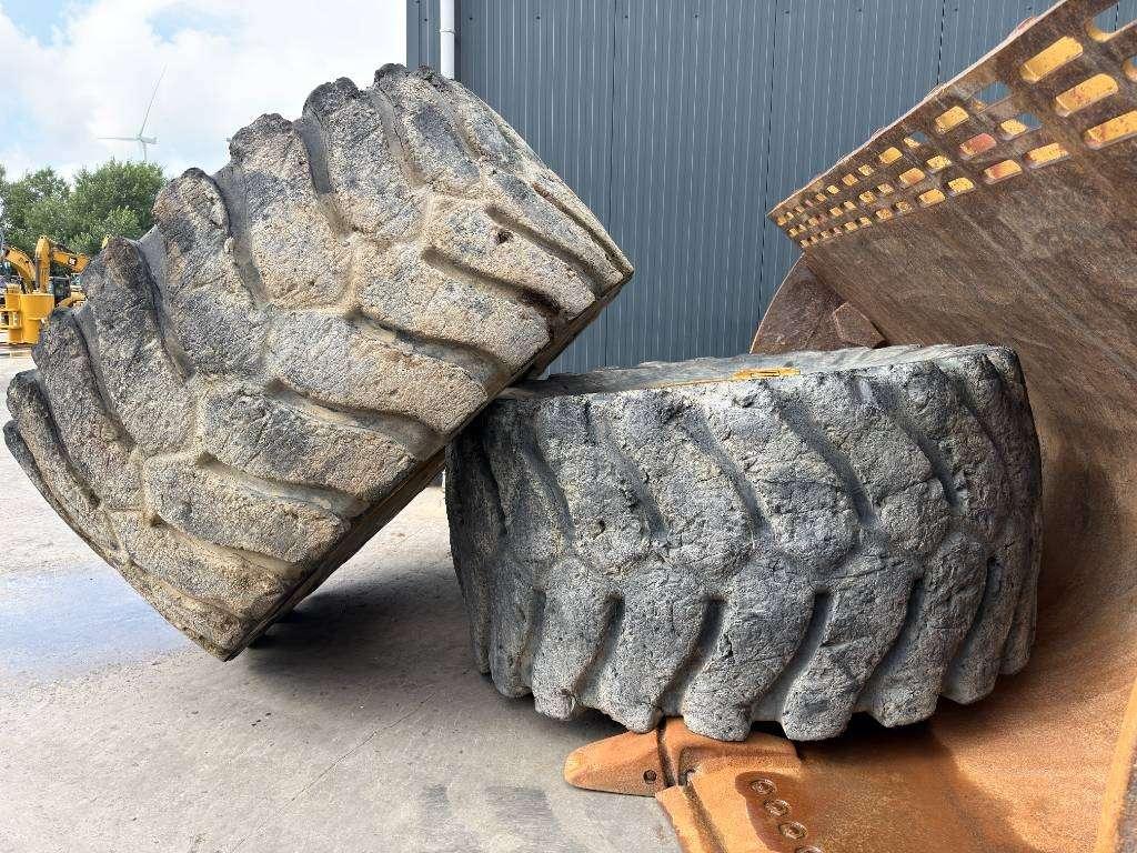 Caterpillar 990H Photo 8