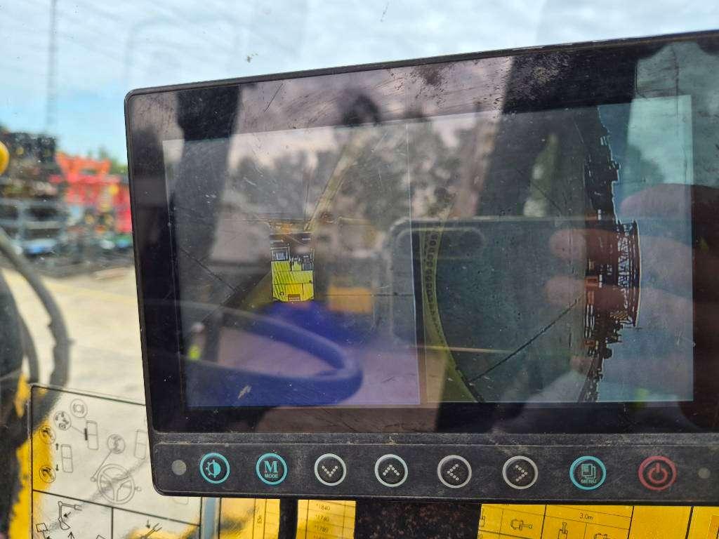 Komatsu PW 118 MR-8 Photo 12
