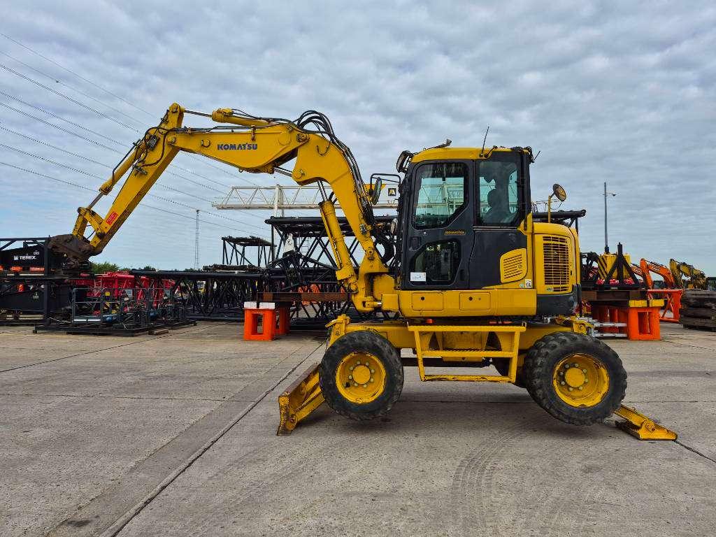 Komatsu PW 118 MR-8 Photo 13