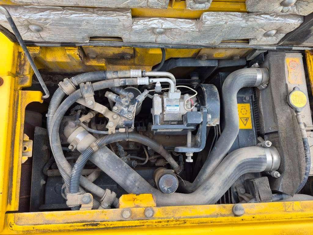 Komatsu PW 118 MR-8 Photo 16