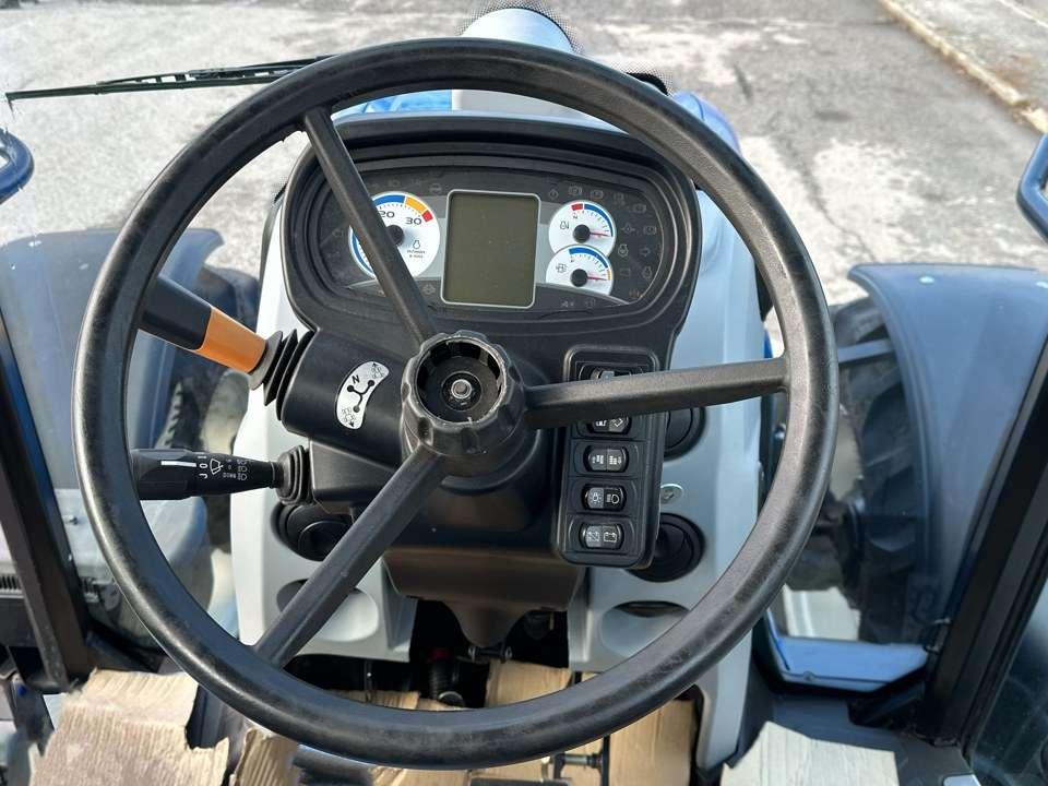 New Holland T5.120 4x4 Photo 14