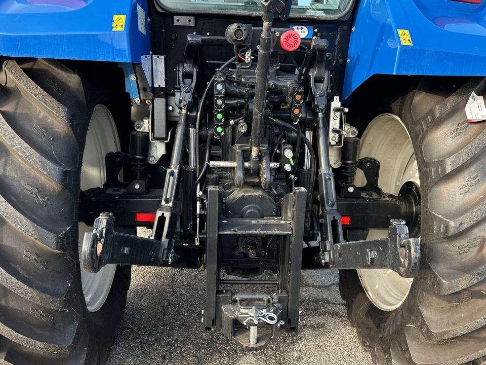 New Holland T5.120 4x4 Photo 7