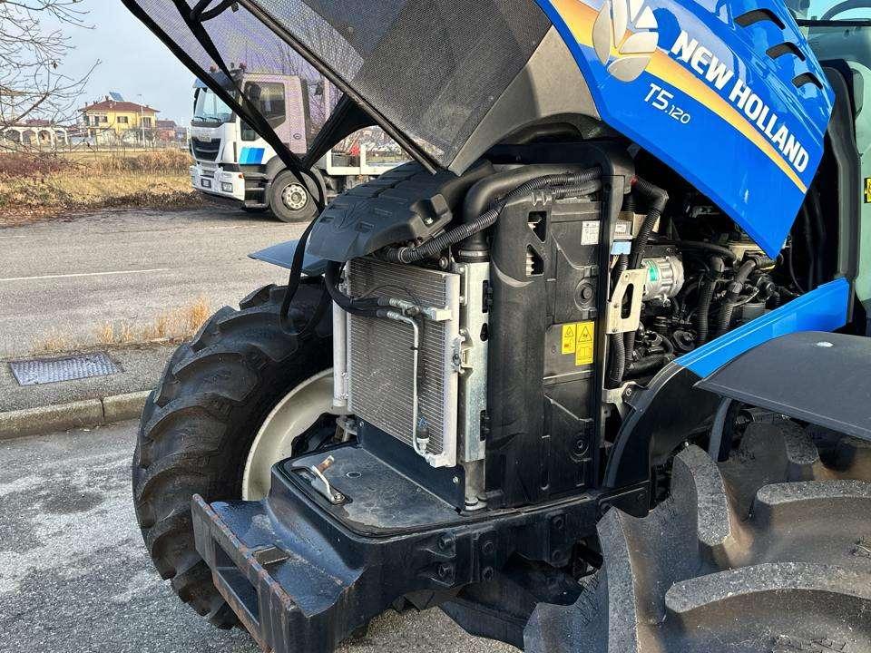 New Holland T5.120 4x4 Photo 8