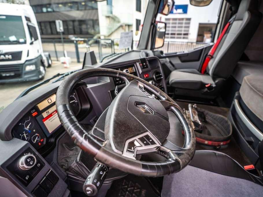 Renault C 430 -6X4 + HIAB 14T/m/3ext. Photo 14