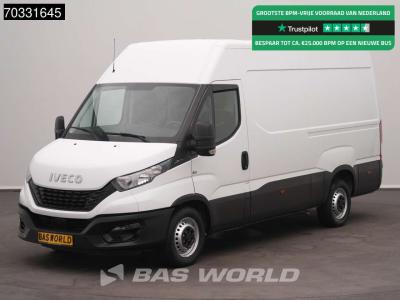 Iveco Daily 35S14 L2H2 Airco Cruise 3500kg trekgewicht Euro6 3520L Airco Cruise control sold by BAS World B.V.