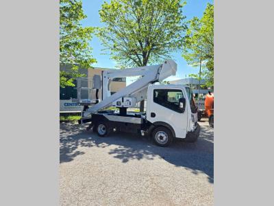 Palfinger P200 A sold by Centro Elevatori Srl