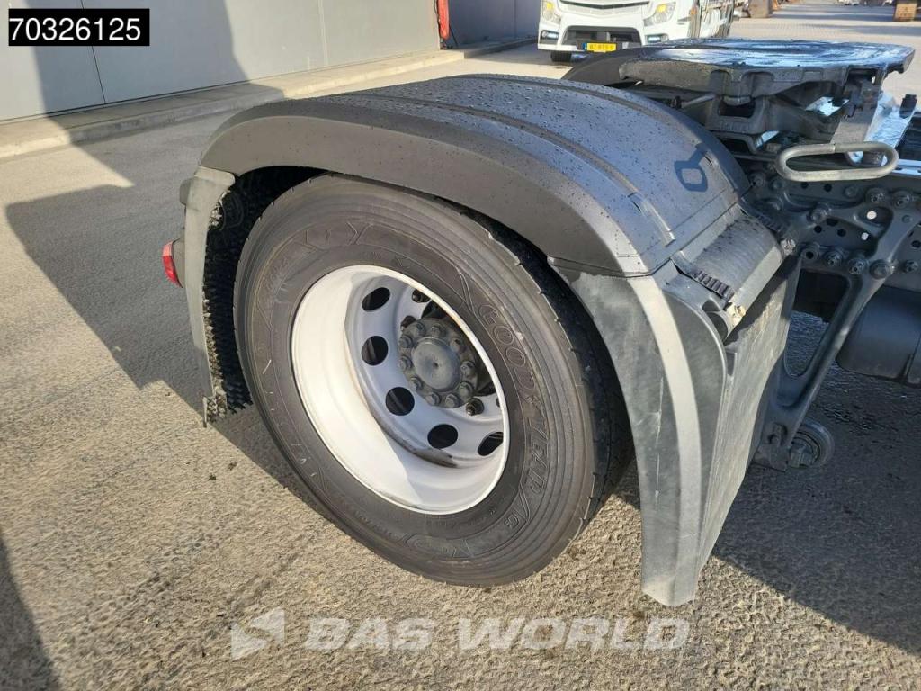 Mercedes-Benz Actros 1842 4X2 StreamSpace Standklima Photo 16