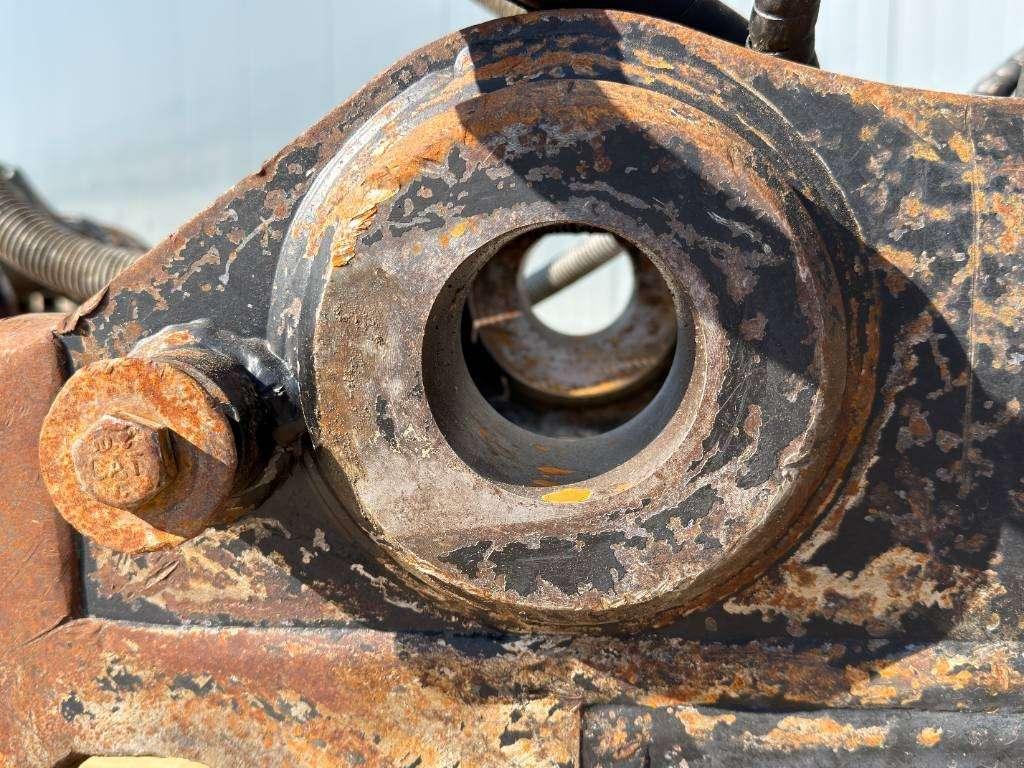 OilQuick OQ65 - M318D / M320F / M322D / 320D / 320E / 323D Photo 10