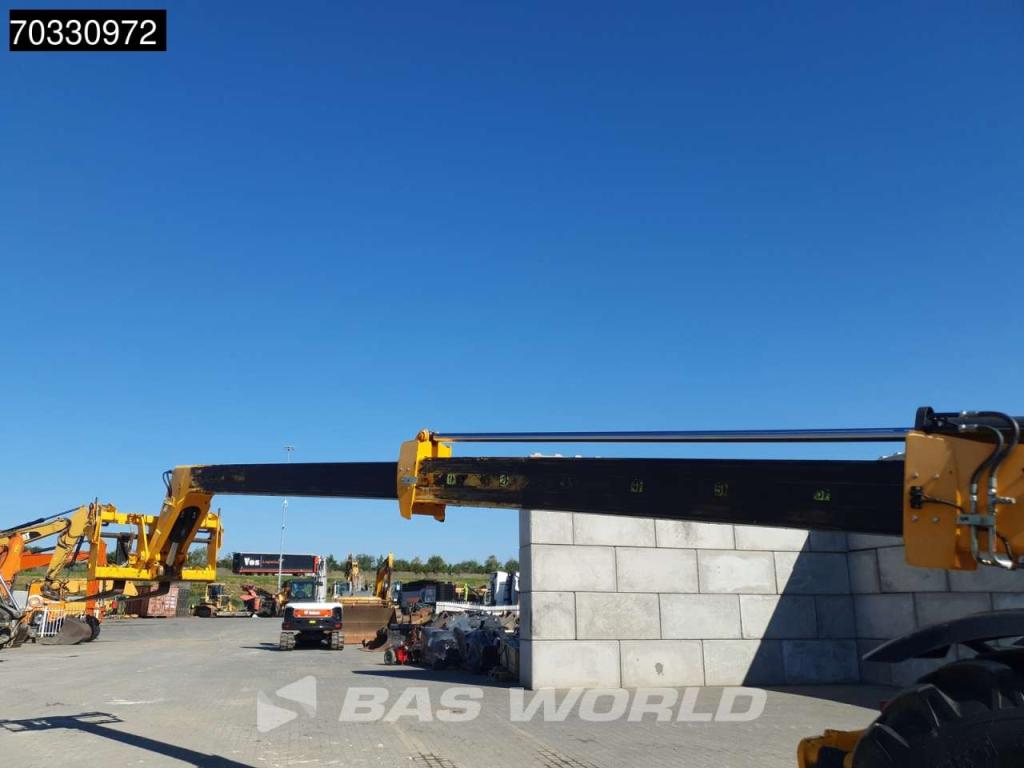 JCB 535-125 Sway Photo 24