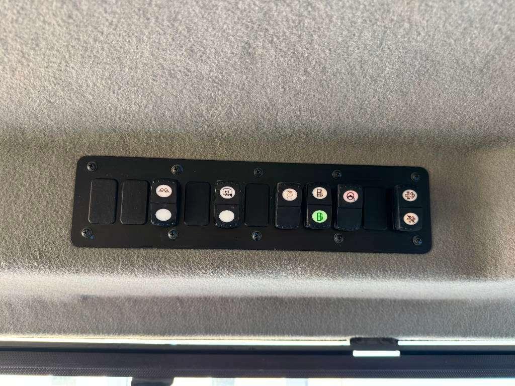 Caterpillar 772G - Automatic Greasing / Body Heating Photo 14