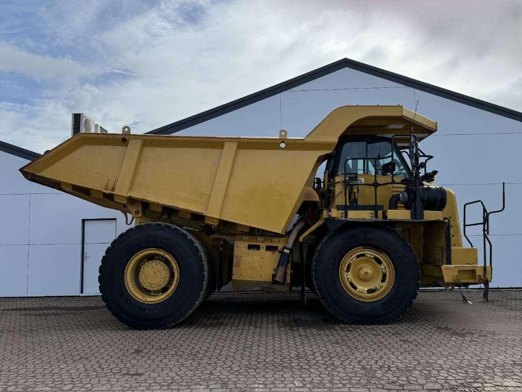 Caterpillar 772G - Automatic Greasing / Body Heating Photo 6