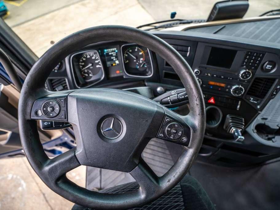 Mercedes-Benz ACTROS 1846 LS Photo 11