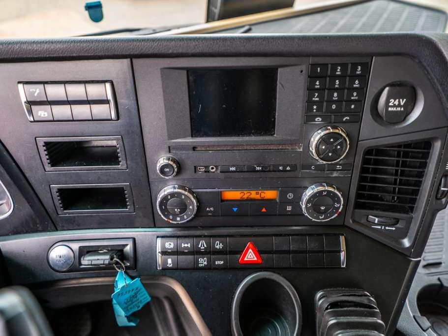 Mercedes-Benz ACTROS 1846 LS Photo 12